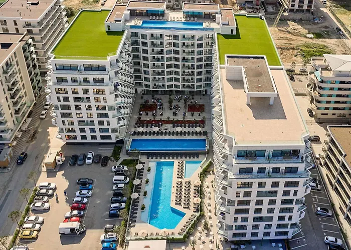 Seaside Serenity Apartment In Infinity Beach Resort - Parking Mamaia