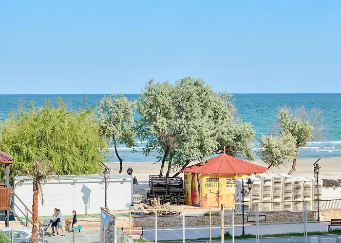 Evelyn'S Apartment Spa&Pool Beach Resort Mamaia
