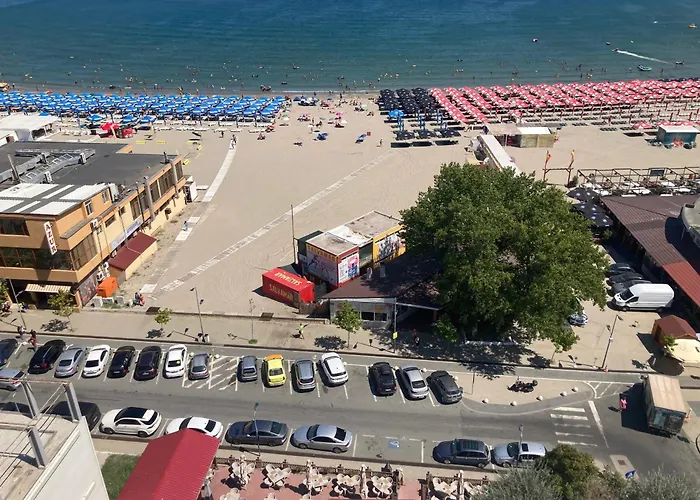 Teacher3 Mamaia