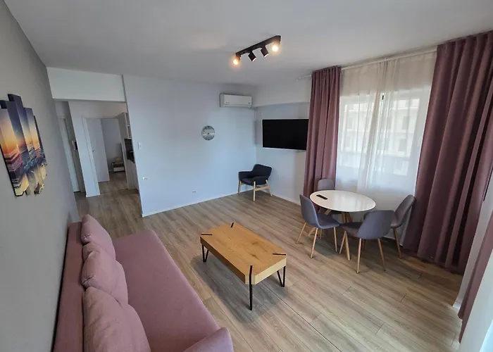 C&Y Solid Residence Mamaia