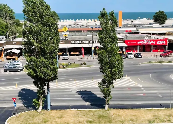 Luna Studio Mamaia