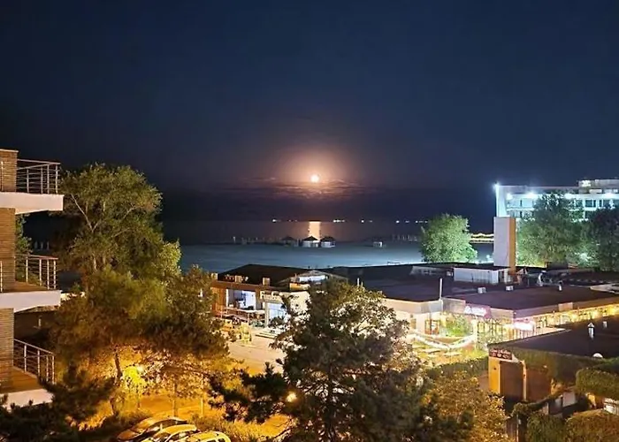 Sas 2 Luxury Apartments Mamaia