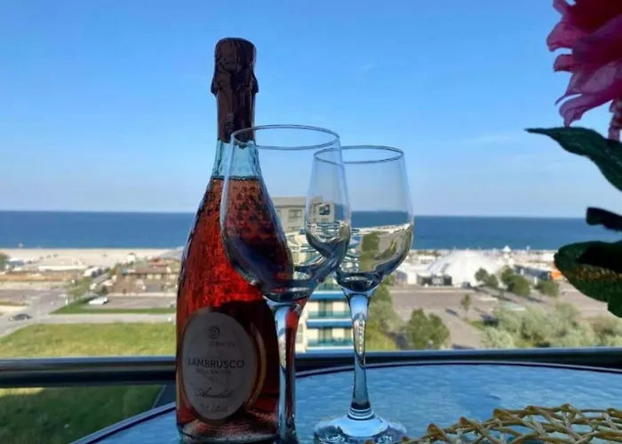 Vedere la mare apartament Mamaia