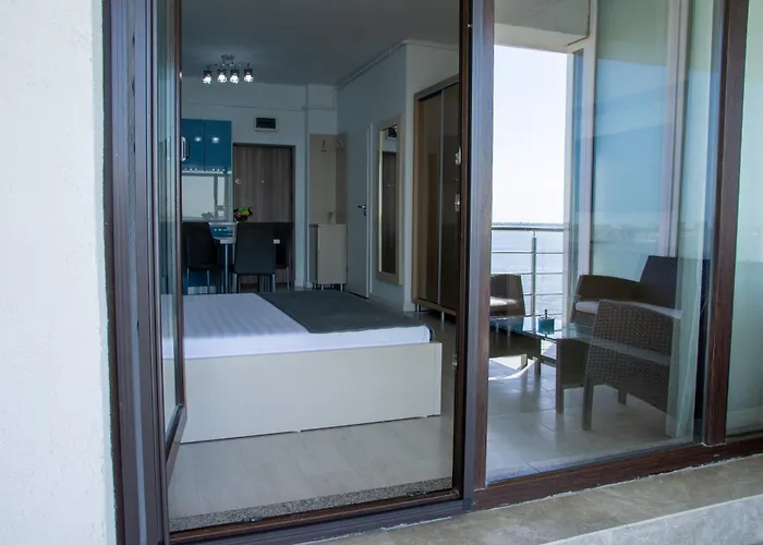 Lamera Residence Mamaia - Apartamente cu 1-2-3 camere cu acces si vedere la lac