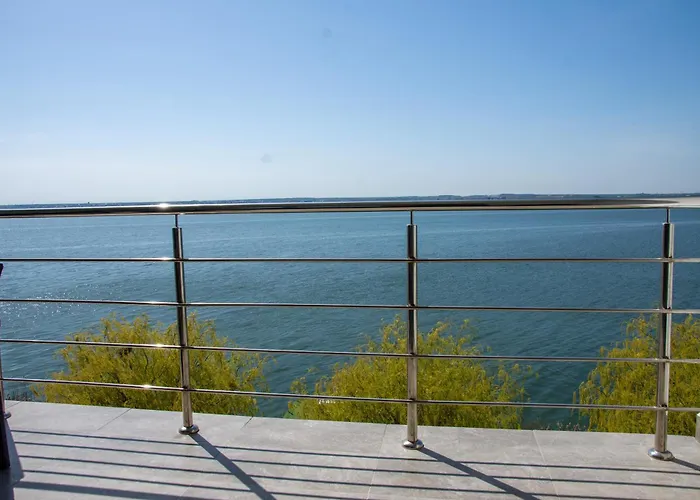 Lamera Residence Mamaia - Apartamente cu 1-2-3 camere cu acces si vedere la lac