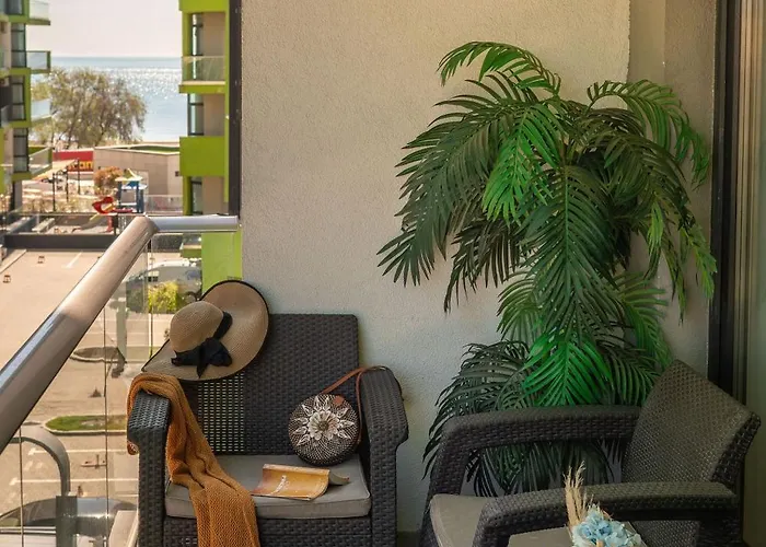 Sunset View Apartment- Spa Pools Resort Mamaia