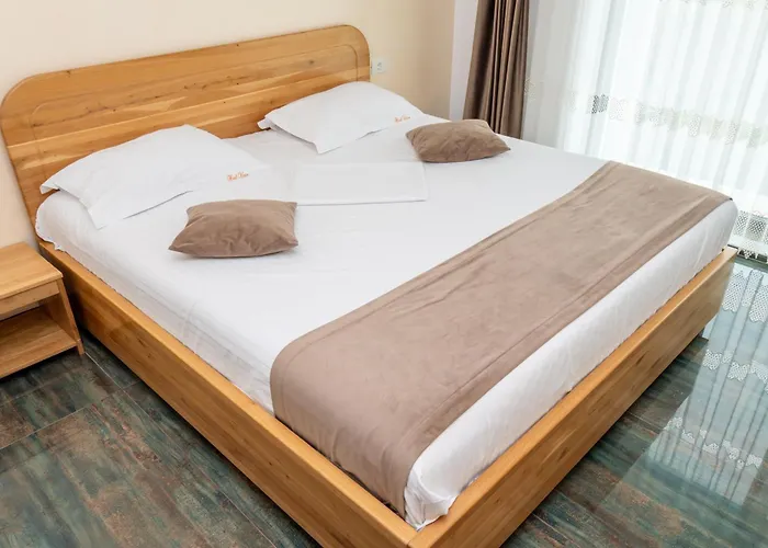 Hotel Victor Mamaia
