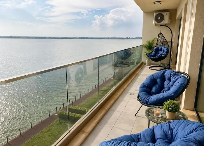 Solid Barrels Luxury Apartments Mamaia